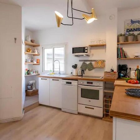 Magnifique Appartement De Charme Avec Vue Sur Le Palais Des Papes A Avignon Wifi Gratuit Eksteriør billede