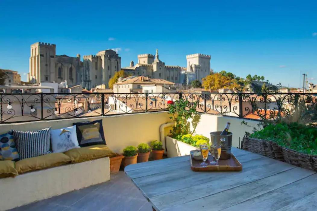 Magnifique Appartement De Charme Avec Vue Sur Le Palais Des Papes A Avignon Wifi Gratuit Eksteriør billede