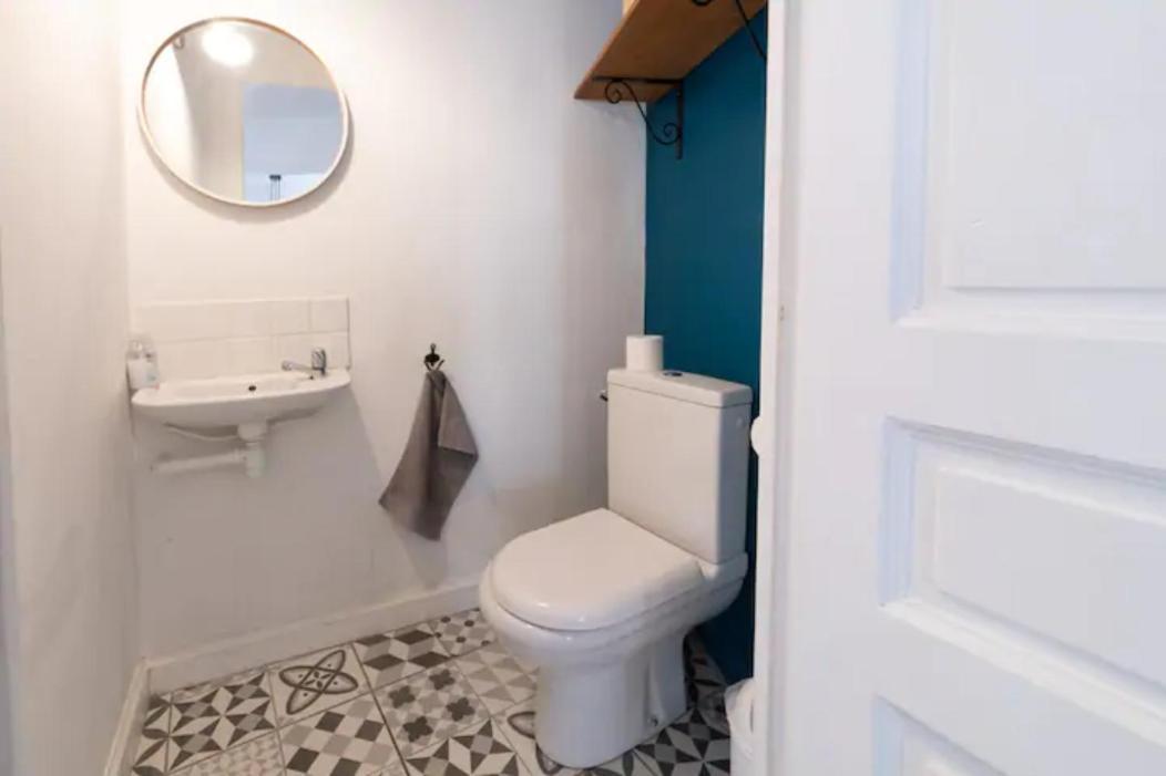 Magnifique Appartement De Charme Avec Vue Sur Le Palais Des Papes A Avignon Wifi Gratuit Eksteriør billede