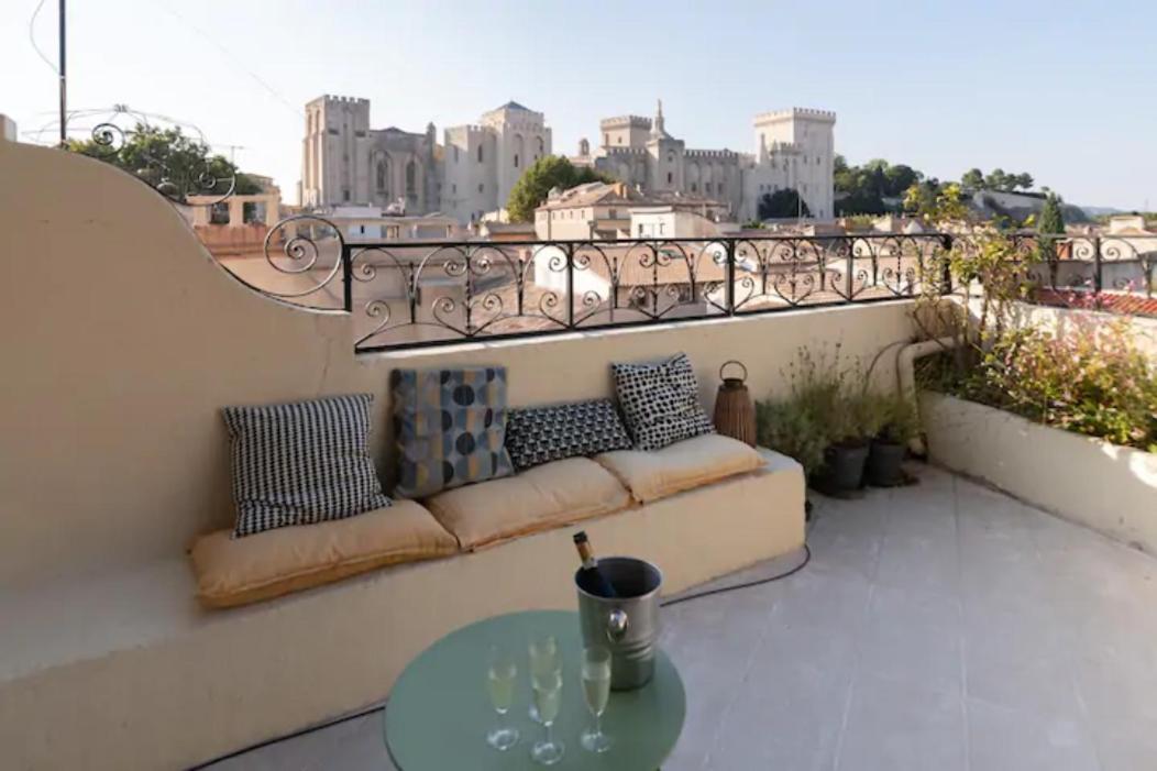 Magnifique Appartement De Charme Avec Vue Sur Le Palais Des Papes A Avignon Wifi Gratuit Eksteriør billede